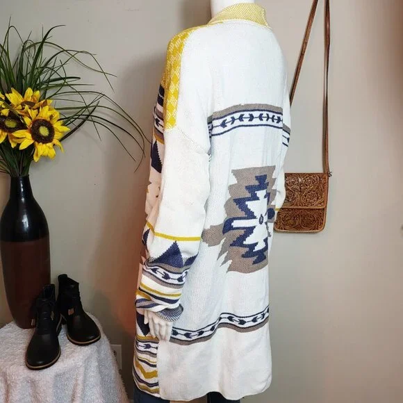 Lavender Tribe gorgeous wool blend super soft South west cardigan - Picture 4 of 9